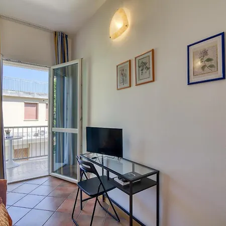 Apartment Frontline Beach *