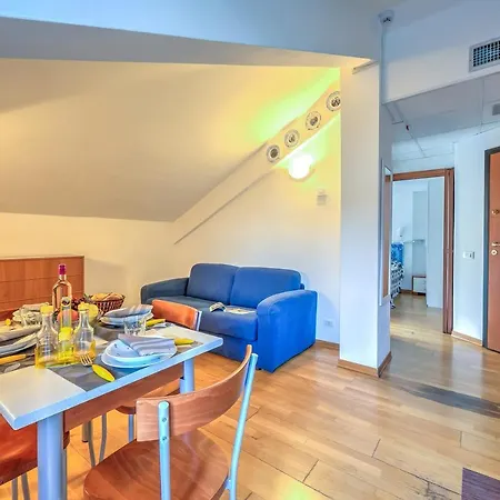 Apartment Frontline Beach
