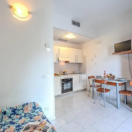 Apartment Frontline Beach *
