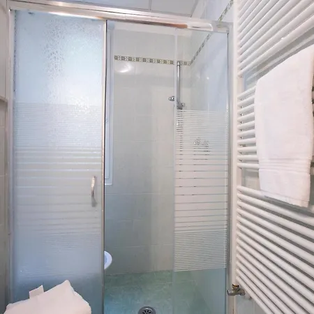 Frontline Beach Apartment *
